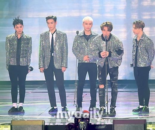 偶像组合BigBang四名成员近日被爆料将在明年春季相继入伍