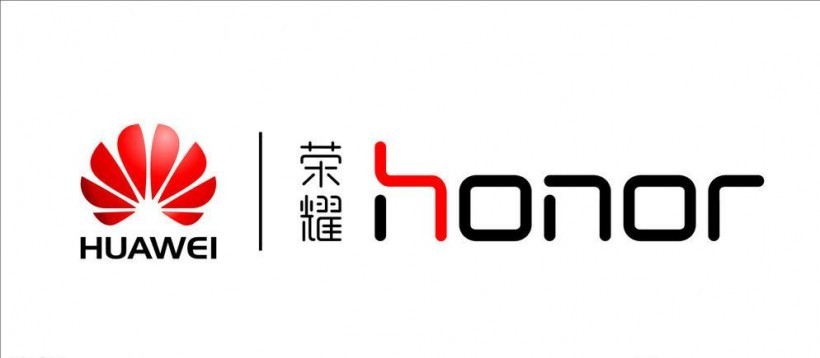 网友曝光荣耀新品宣传海报：暗示传说的荣耀7X，或采用全面屏设计