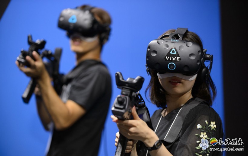 HTC已经将大部分重心移到VR领域：花费400万美元投资VRChat