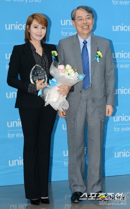 安圣基、金惠秀出席了unicef     任命亲善大使仪式