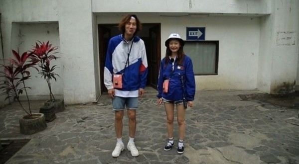 《Running Man》中  李光洙和全昭旻身穿情侣装受罚剧照被公开