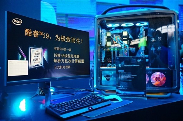 英特尔18核i9-7980XE液氮超频至6.1GHz，功耗达1000W