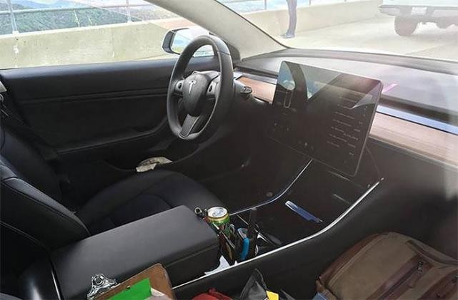 特斯拉Model 3信息娱乐系统采用英特尔芯片，此前由英伟达提供