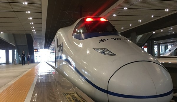 首列穿越秦岭高铁：西成高铁陕西段进入试运行，年内开通运营