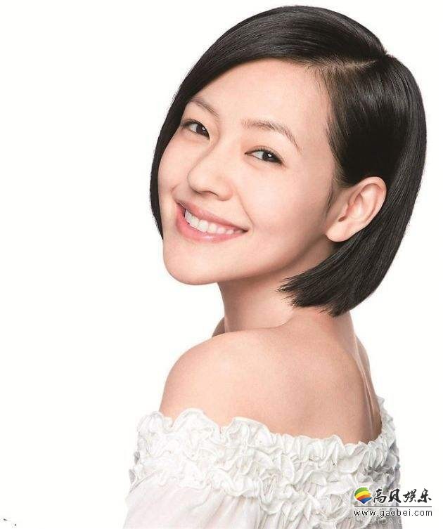 小S(徐熙娣)带孩子拍摄时尚封面照：母女4人镜头前摆出各式POSE