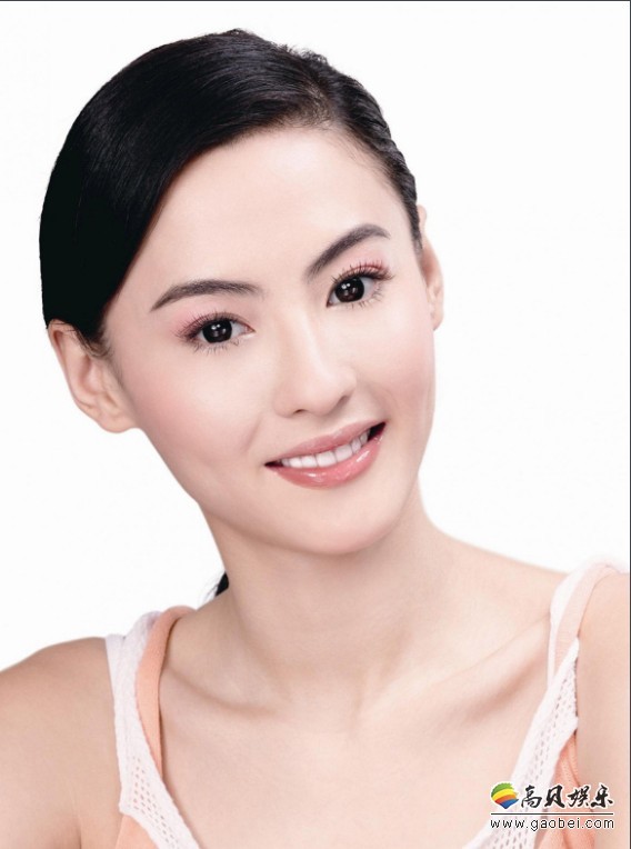 张柏芝发布短视频，自己PS上皇冠俏皮元素，像极了可爱小女生