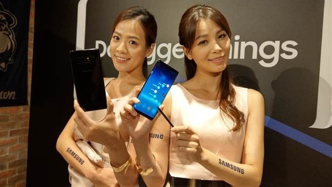 三星Galaxy Note 8能做到的，而苹果iPhone X却能力有限的事情