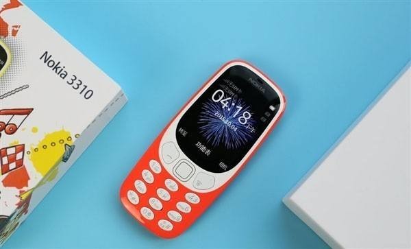 诺基亚3310 3G版：全新颜色、键盘布局，更换主题