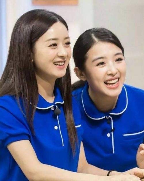 张含韵作为赵丽颖“圈中闺蜜”，是最早在微博送出祝福的人