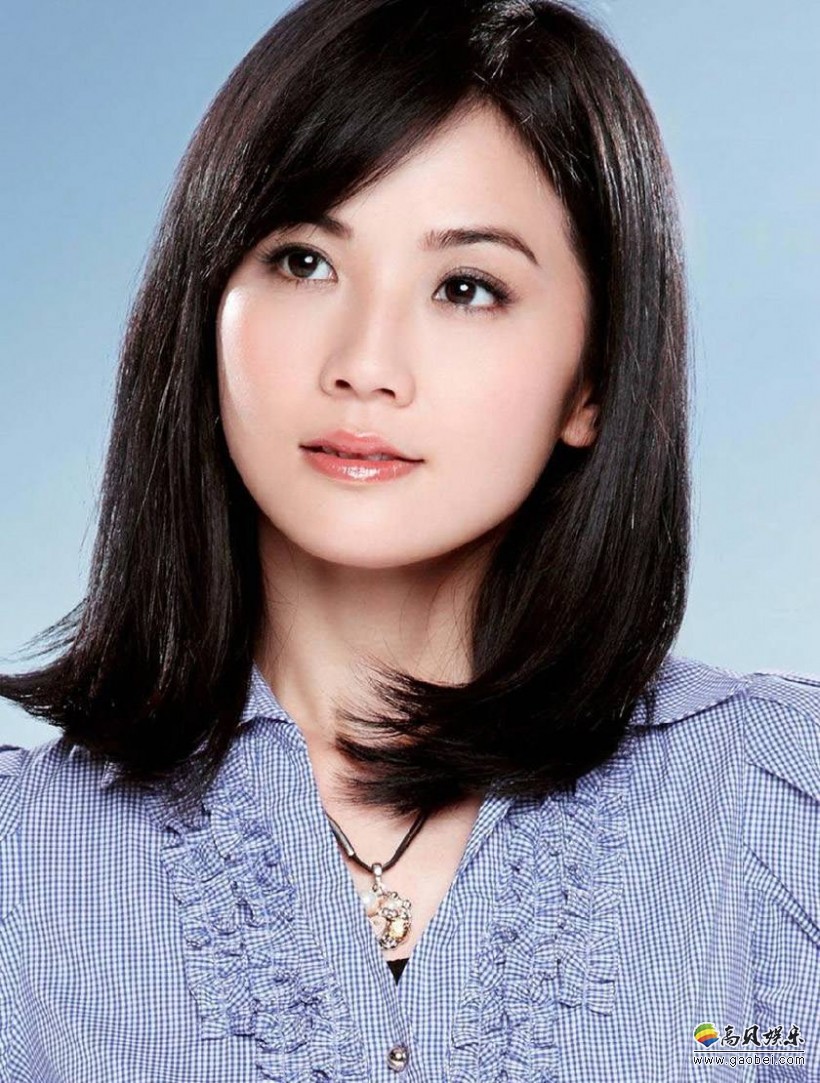 阿Sa、容祖儿、霍汶希，以及一帮好友：在兰桂坊玩得相当尽兴
