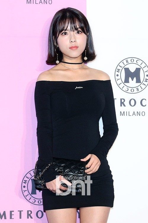 度希、EXY、雪娥、Stephanie等出席新沙洞举行的某品牌活动