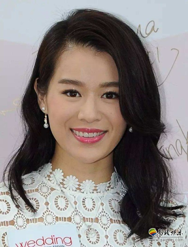 胡杏儿首晒宝贝儿子熟睡照，还透露他的英文名：Brendan