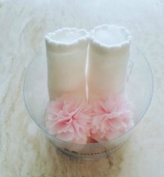 Rain在SNS公开妻子金泰希生女的好消息  是个漂亮的公主