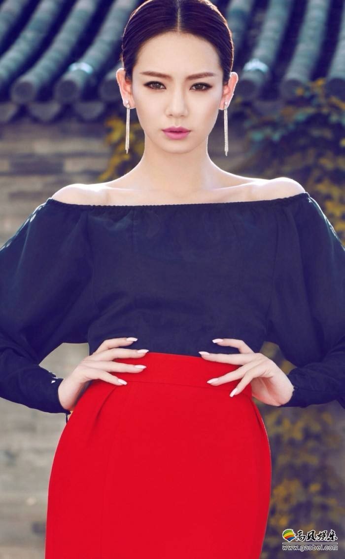 戚薇新单曲《Perfect Day》MV首播：女儿Lucky小奶音首秀