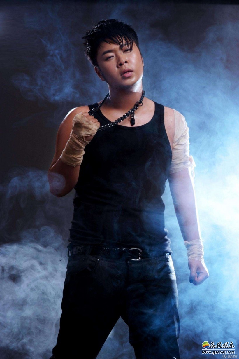 网友西安某骨科医院遇到杜海涛，不见沈梦辰现身陪伴男友