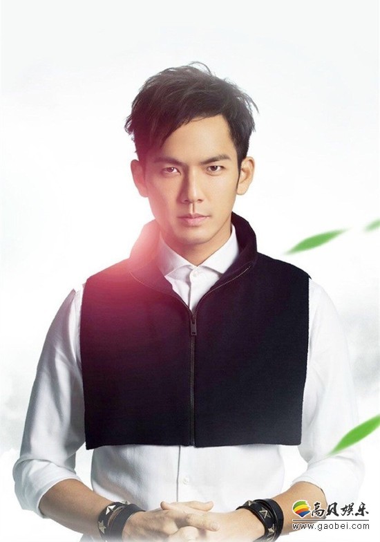 钟汉良微博晒出素颜自拍照:毫无岁月痕迹,依旧年轻帅气 钟汉良微博晒出素颜自拍照:毫无岁月痕迹,依旧年轻帅气