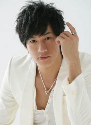 “双马尾”视频遭工作室员工曝光！何润东：你被解雇了！