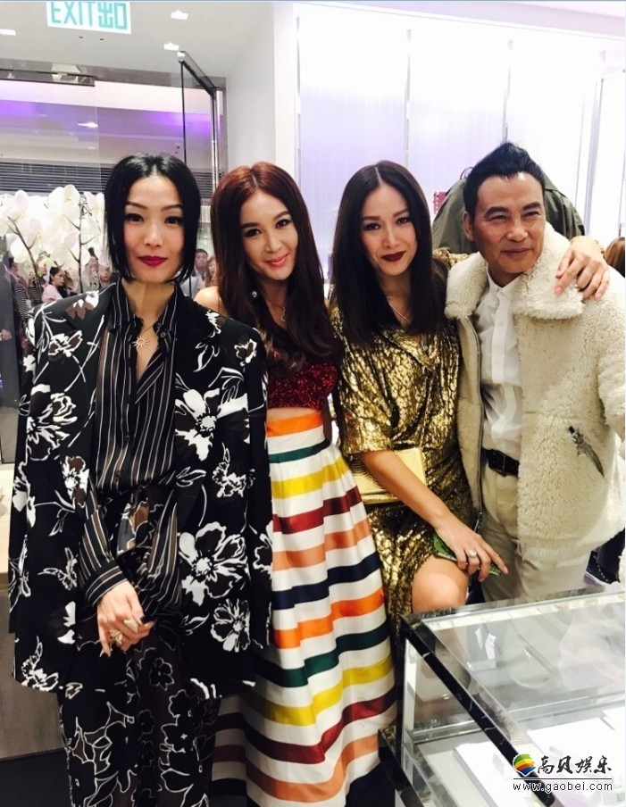 温碧霞晒出与任达华夫妇＆郑秀文合照：时隔多年后再次同框