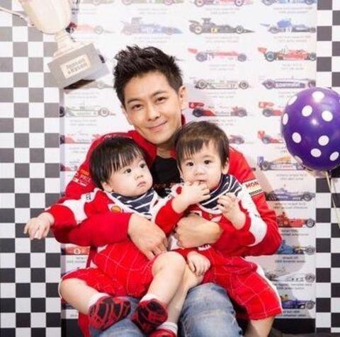 林志颖老婆晒双胞胎儿子：一个唱歌一个鼓掌，好可爱