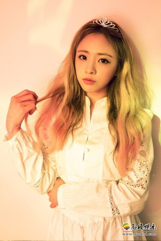 Oh My Girl成员JinE的健康问题和本人的意愿  解除了专属合约