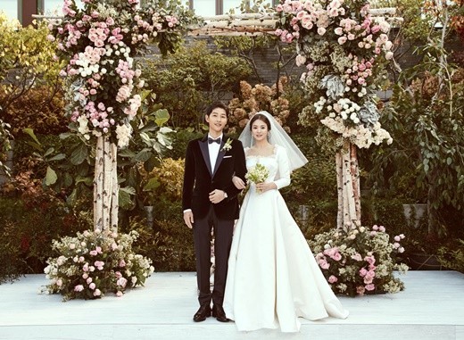 宋仲基、宋慧乔婚礼现场照片公开  发文感谢大众的关心与祝福