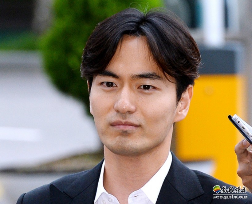 李阵郁目前正在寻找新东家  回归小萤幕接到《Return》出演提案