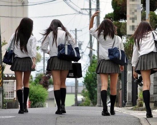 日本女高中生喜欢iPhone原因：令人“哭笑不得”