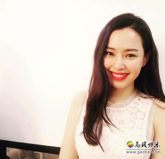 李荷妮通过经纪公司SARAM娱乐的SNS表达对观众的谢意