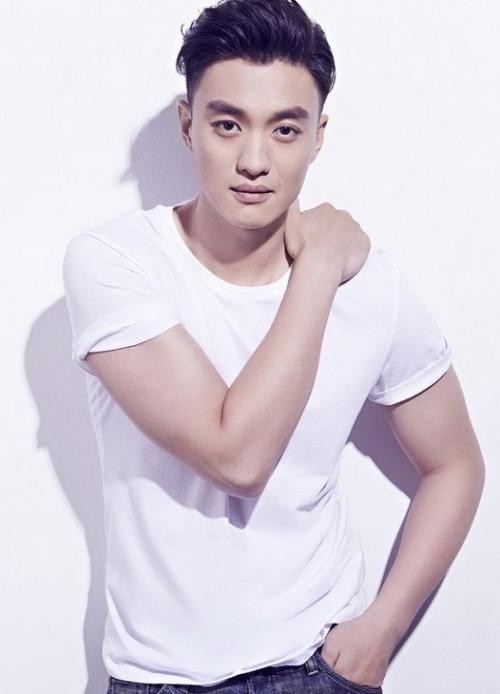 《演员的诞生》：周一围化身黑帮老大PK尹正