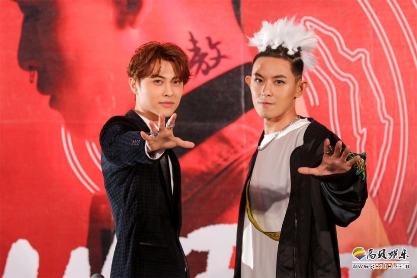 敖犬首张个人专辑发布会：前棒棒堂成员王子现身