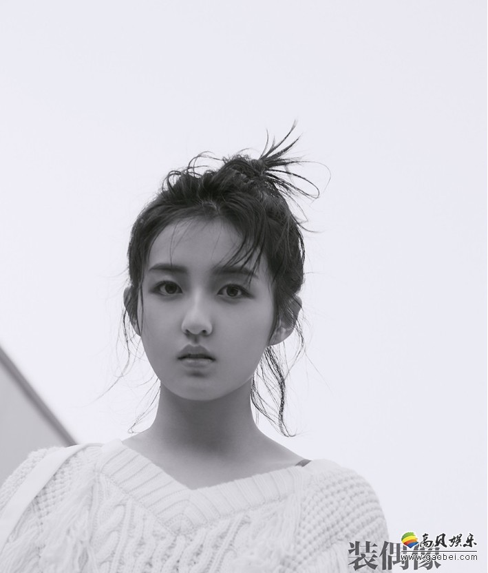 张子枫写真大片：透出少女纯真气质，时尚而不失稚气