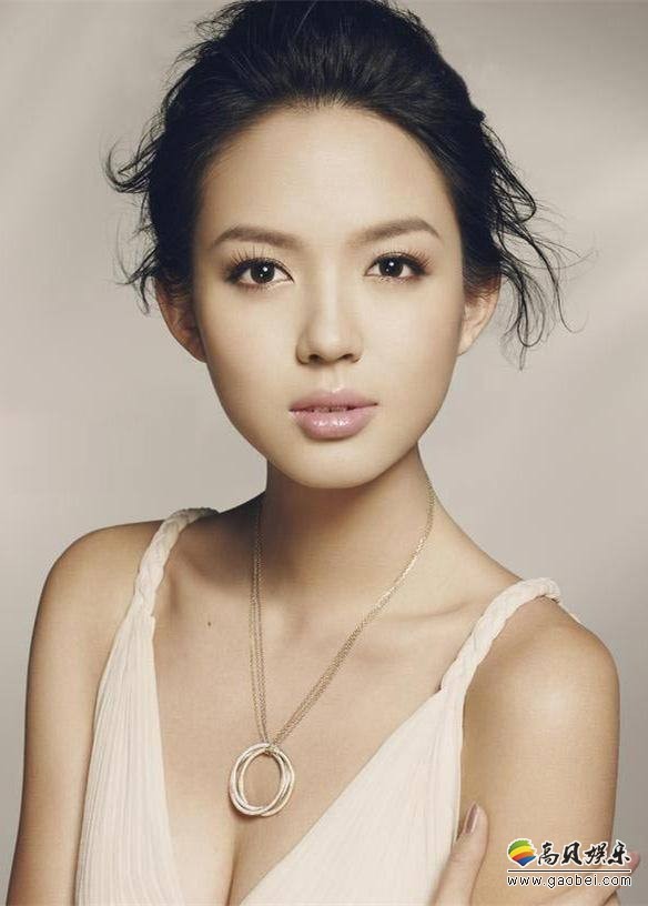 张梓琳助阵世界小姐全球总决赛：辣妈切换选美模式