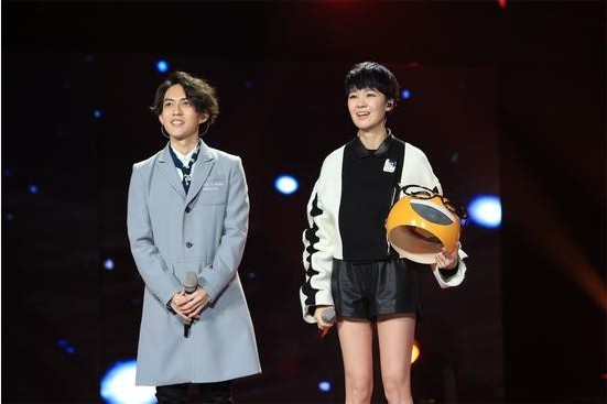 郁可唯加入华研成为师妹，林宥嘉赞：声音很能感动人