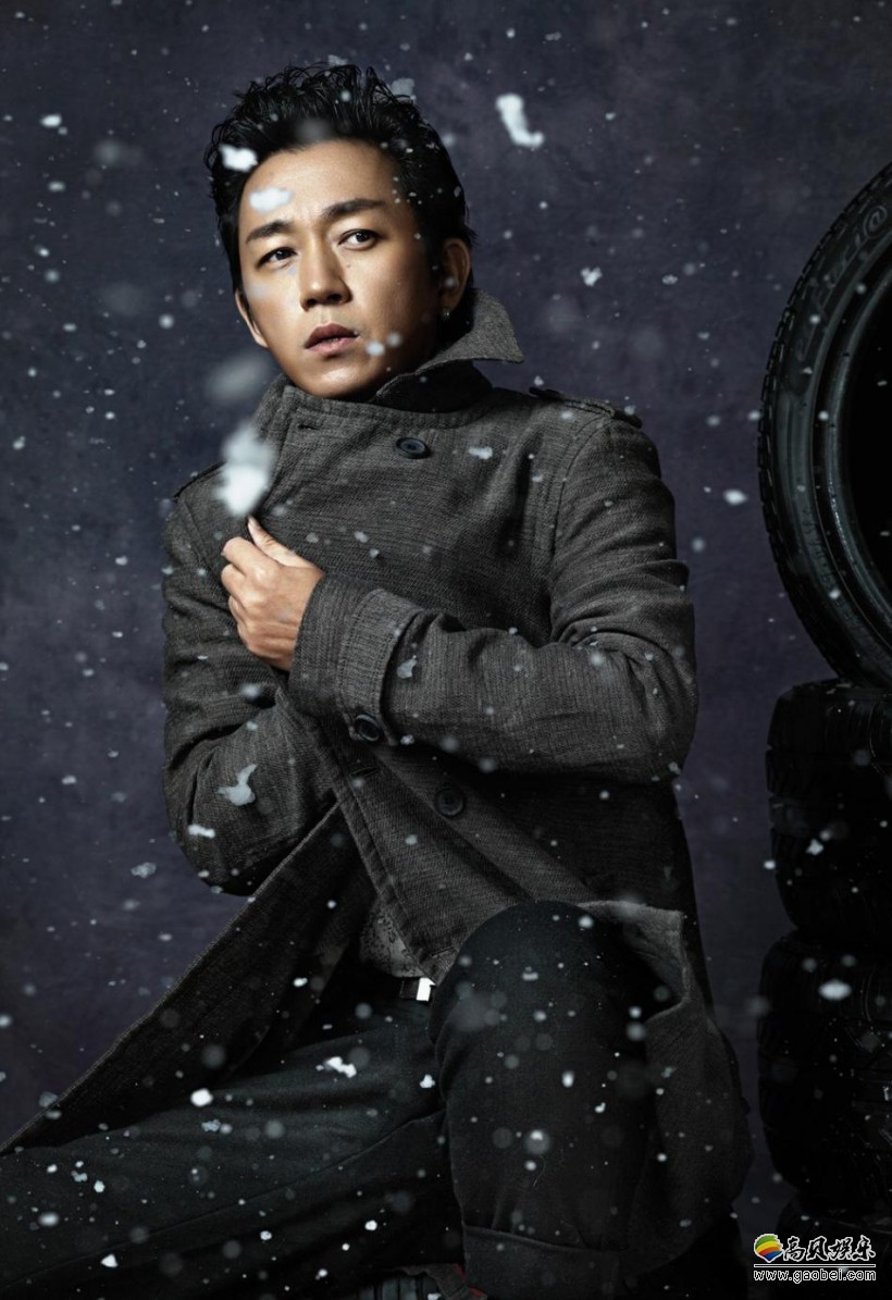 潘粤明晒出“高糊”照片：像被打马赛克模糊不清