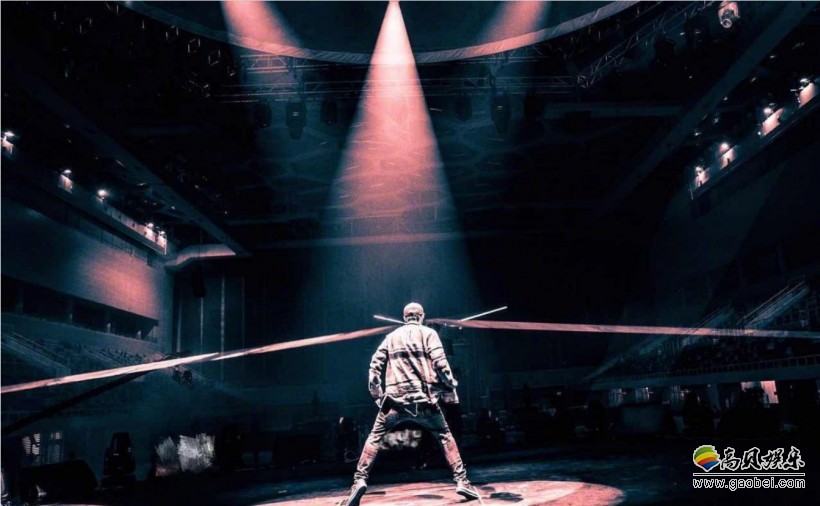 张艺兴通过社交平台，发布感恩长文：连发了八个谢谢