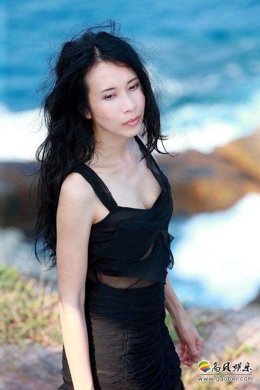 莫文蔚晒出工作照：雾气飘飘，颇有“羽化登仙”感觉