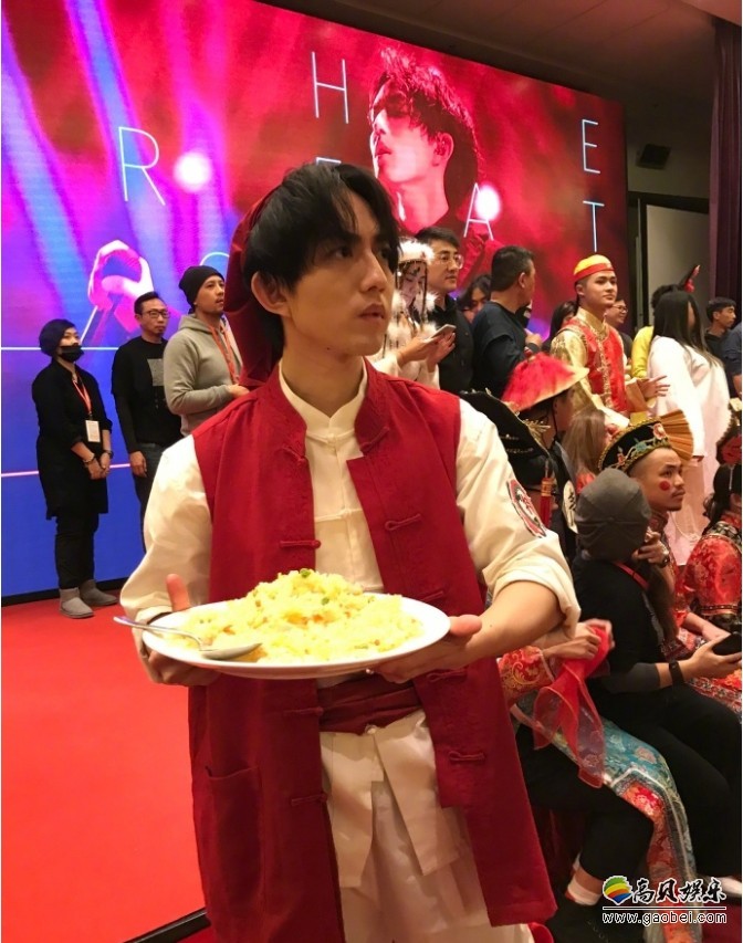 林宥嘉晒出庆功宴照片：变身“中华小当家”高度还原