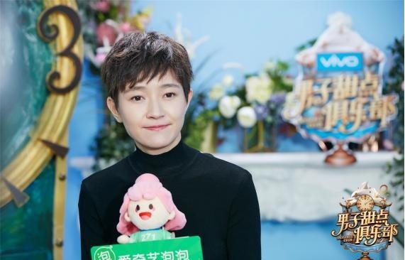 《男子甜点俱乐部》迎来香港女笑星吴君如＆焦俊艳做客