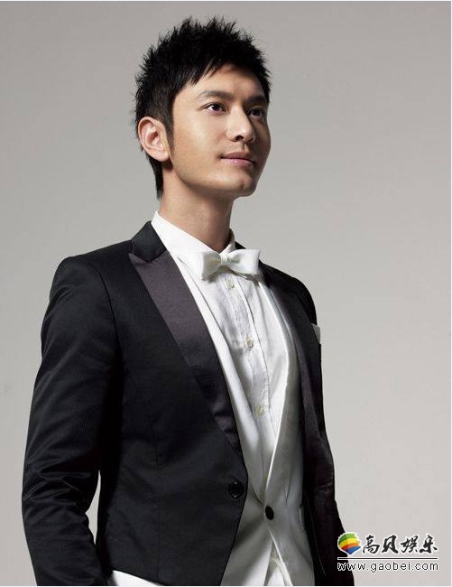 助理透露：黄晓明高烧到39.5度，仍旧坚持要求继续拍戏