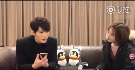 陈学冬某节目接粉丝电话：竟然回答“下部戏演你男朋友”