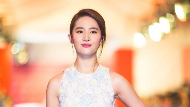 多轮筛选：中国女演员刘亦菲主演迪士尼真人版《花木兰》