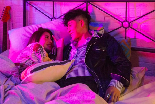 新歌mygirl敖犬鬼鬼拍摄mv滚床单激情拥吻