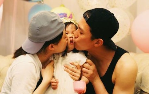 邓超：小花妹妹最近对我有些冷漠！网友：你该反思一下