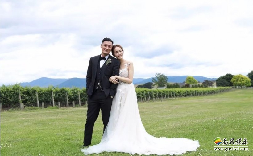 余文乐晒出婚礼照片宣布结婚：夫妻般配，现场美图曝光