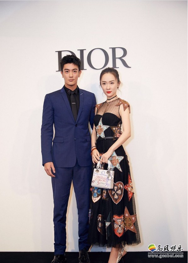 杜江＆霍思燕出席奢侈品牌活动：夫妻商业价值俱增