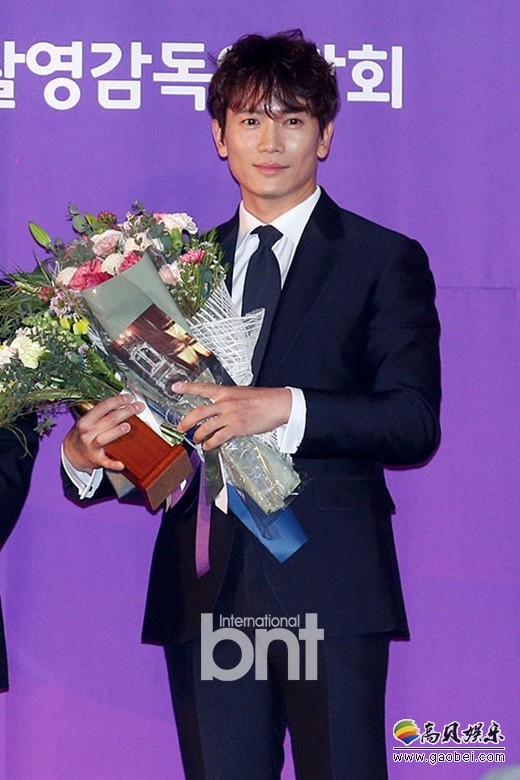池晟、徐玄振、Key出席“2017 GRIMAE AWARDS”颁奖典礼