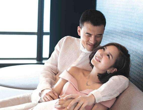 何洁回应与刁磊恋情:此前媒体报道不实“蓄意抹黑” 何洁回应与刁磊恋情:此前媒体报道不实“蓄意抹黑”