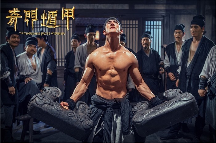 李治廷晒出健身前后对比图，书生气白嫩呆萌形象