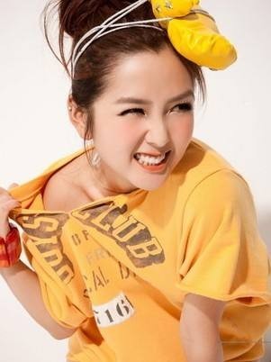 何洁泪奔否认插足他人婚姻：有人为钱置人死地