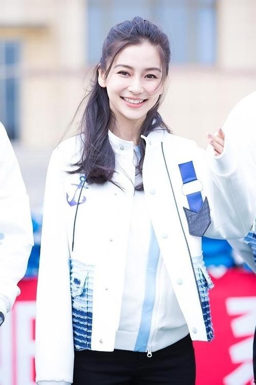 Angelababy出席活动被问及二胎计划：再过几年